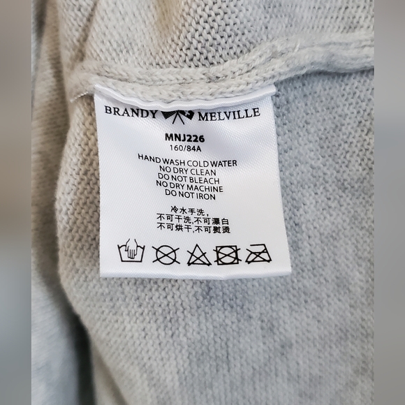 Brandy Melville 4-Piece Long Sleeve Shirt Bundle - Picture 16 of 16